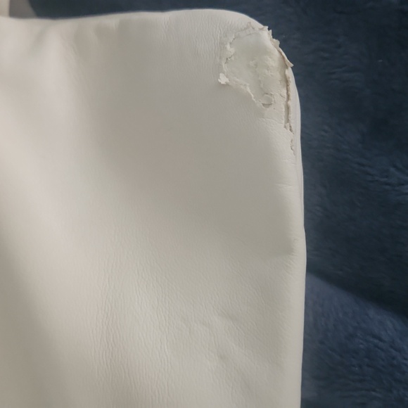 White and Red Baseball Stitch Crossbody Bag - Picture 5 of 6